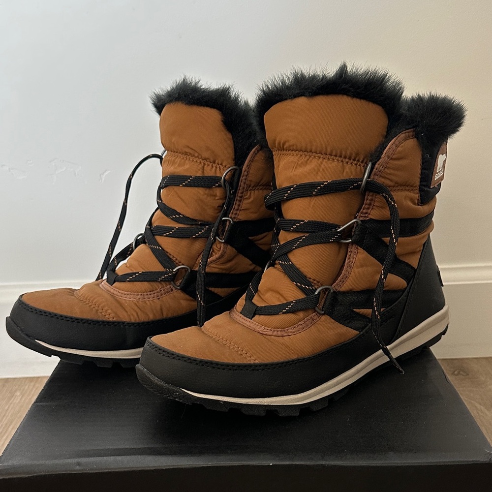 Sorel Tan and Black Winter Boots
